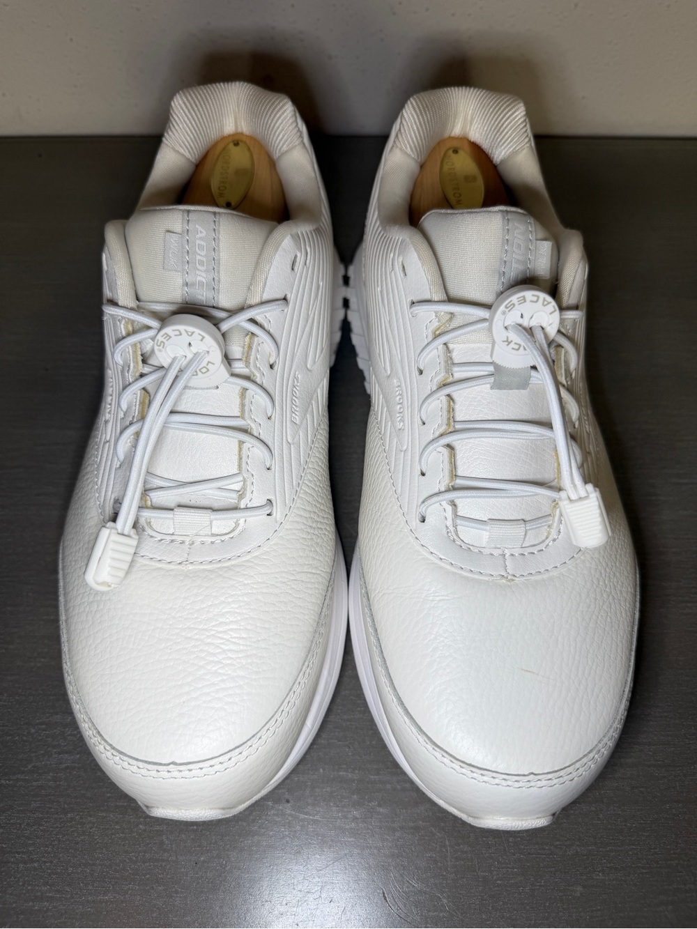 Brooks Addiction Walker 2 Women's 10.5 D Off White Leather Sneaker Excellent Cd - Picture 6 of 12